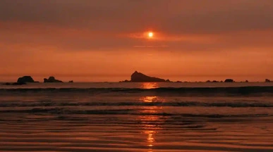 Ocean Waves - ambient sound thumbnail